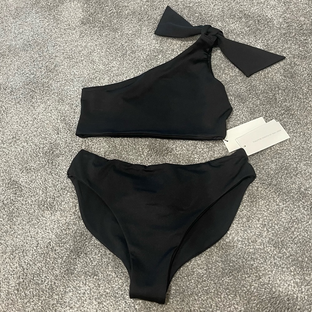 Londre Bikini - size S top / M bottom - new with tags & sanitary sticker